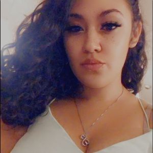 Meet your Posher, Eloisa